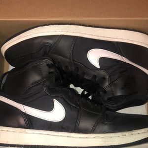 Jordan 1 black white size 9.5